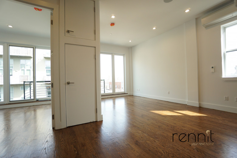 141 Metropolitan Ave, Apt 4B Image 4