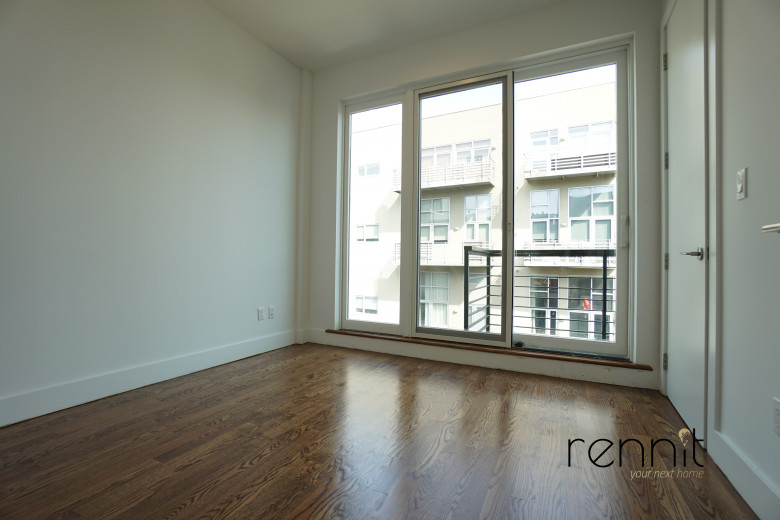 141 Metropolitan Ave, Apt 4B Image 6