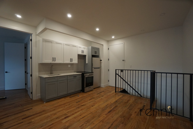 294 Schaefer St, Apt 1B Image 2