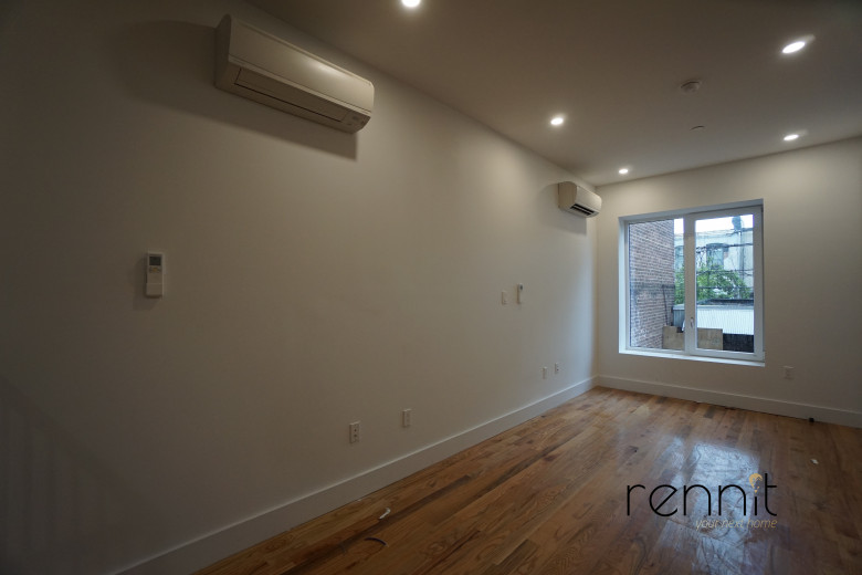 294 Schaefer St, Apt 1B Image 3