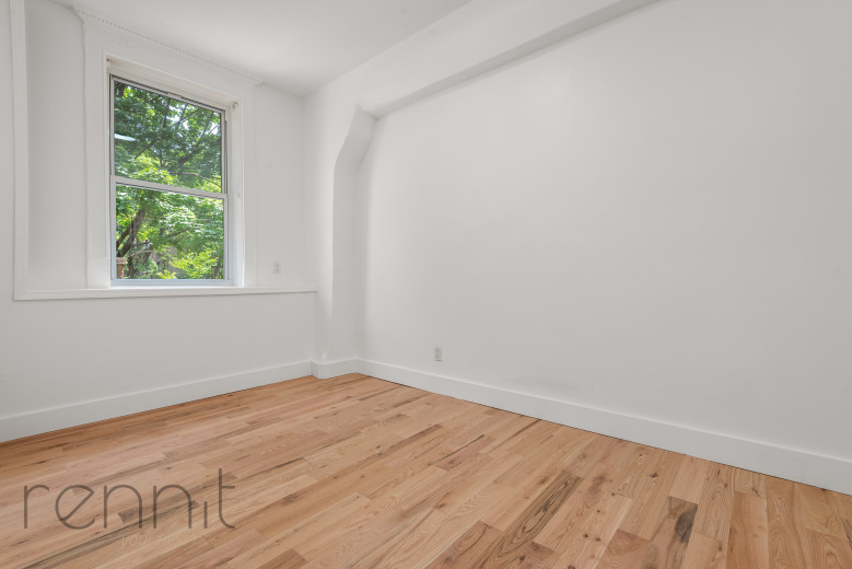 123 8th Ave, Apt 2 Image 9