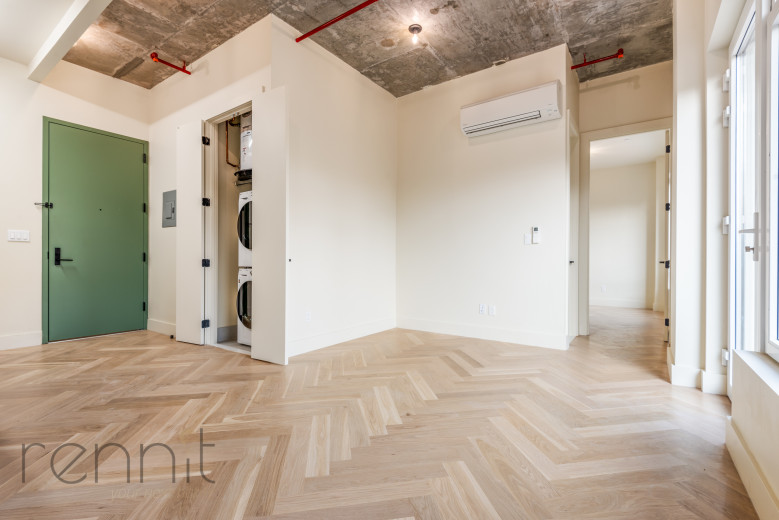 179 Meserole St, Apt 3B Image 3