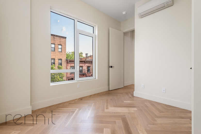 179 Meserole St, Apt 3B Image 10