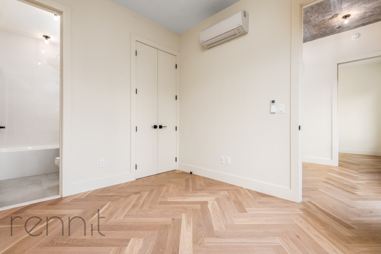 179 Meserole St, Apt 2C Image 10