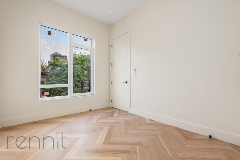 179 Meserole St, Apt 2C Image 6