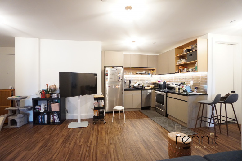 26-24 4th St, Apt 611A Image 10