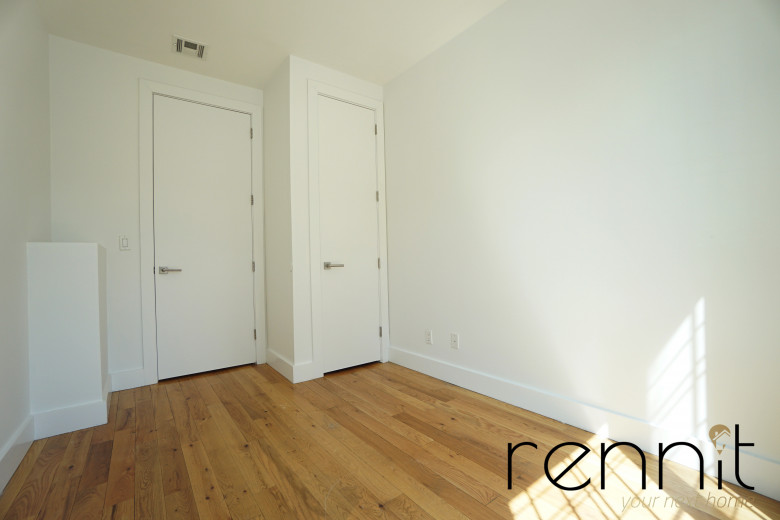 869 Park Ave, Apt 1A Image 8
