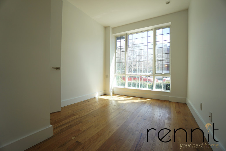 869 Park Ave, Apt 1A Image 3