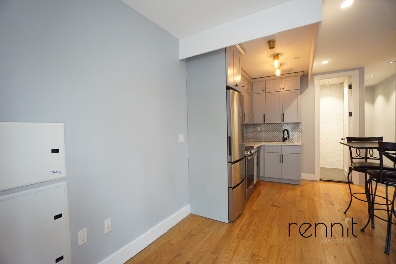 1160 Rogers Ave, Apt 1F Image 6