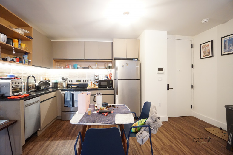 26-24 4th St, Apt 305A Image 13