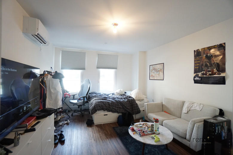 26-24 4th St, Apt 305A Image 10