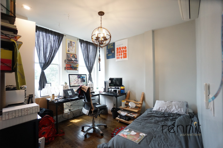 144 Ralph Ave, Apt 4B Image 7