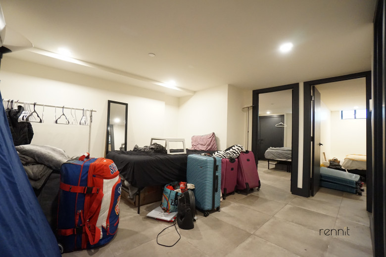 221 Martense St, Apt 1R Image 13