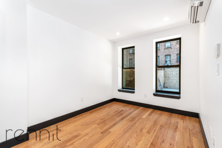 221 Martense St, Apt 1R Image 4