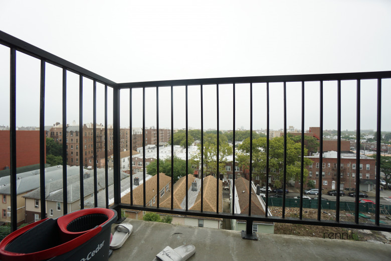 125 Kings Hwy, Apt 7B Image 2