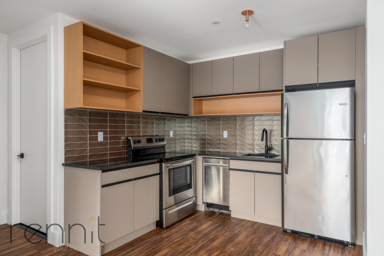26-24 4th St, Apt 610A Image 6