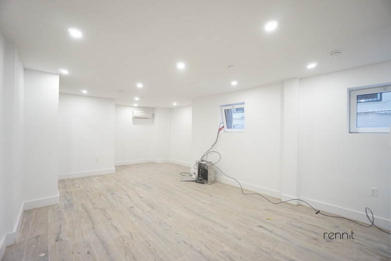 294 Schaefer St #1F, Apt Brooklyn Image 10