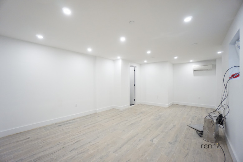 294 Schaefer St #1F, Apt Brooklyn Image 11