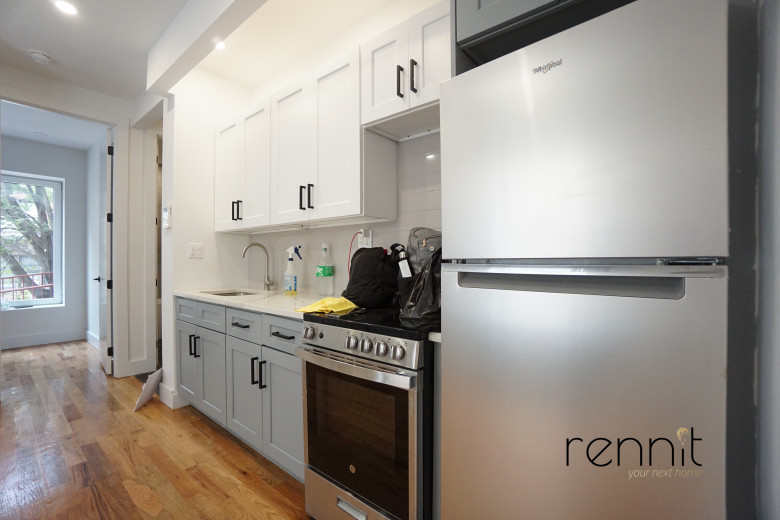 294 Schaefer St #1F, Apt Brooklyn Image 3