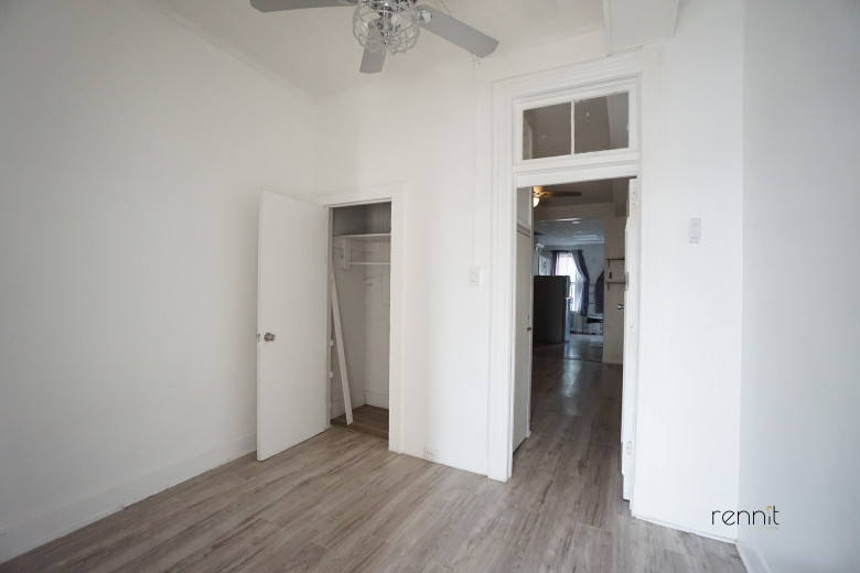 477 Fairview Ave, Apt 2L Image 8