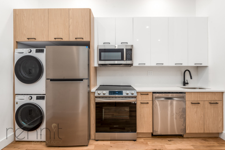 298 Stockholm St, Apt 2B Image 2