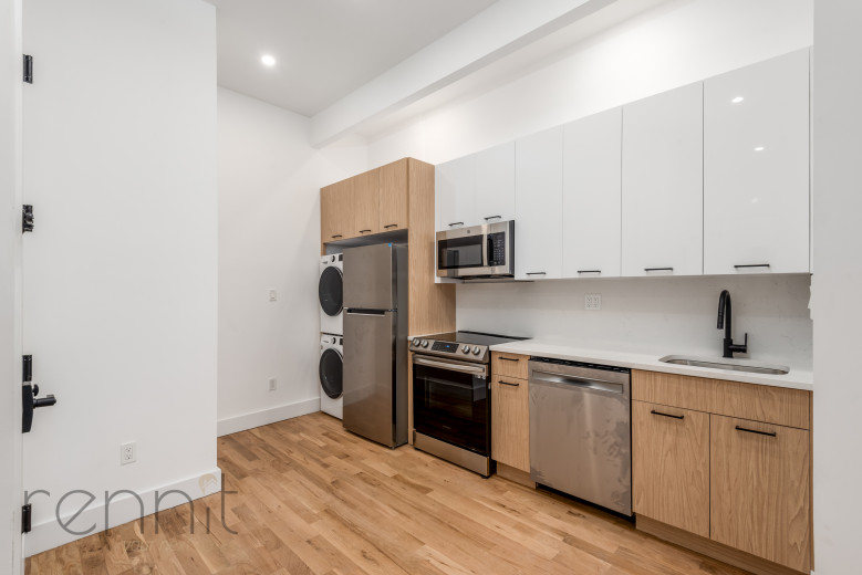 298 Stockholm St, Apt 2B Image 4
