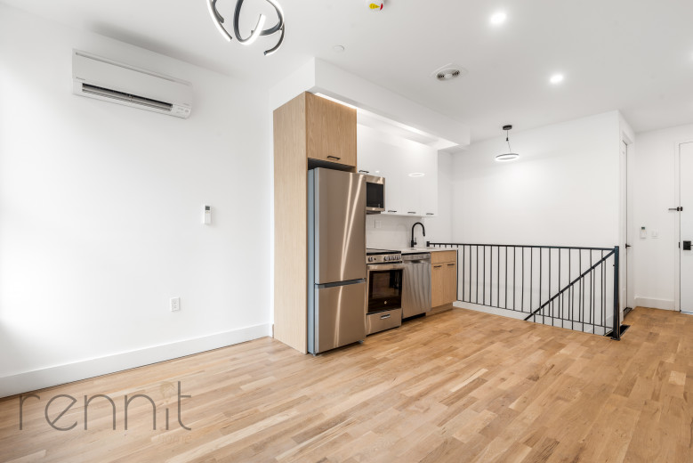 298 Stockholm St, Apt 1D Image 3