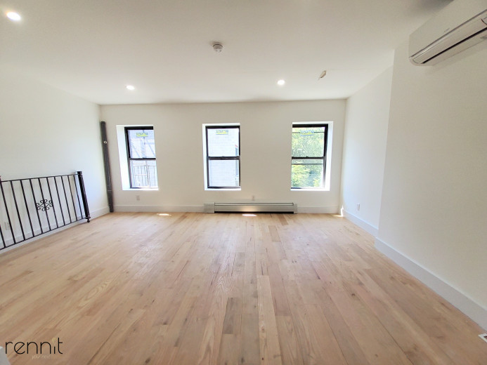 320 Throop Ave, Apt 4 Image 2