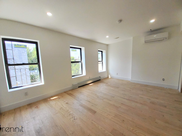 320 Throop Ave, Apt 4 Image 3