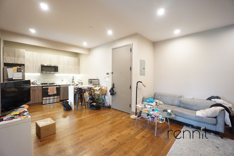 209 Troy Ave, Apt 2A Image 12