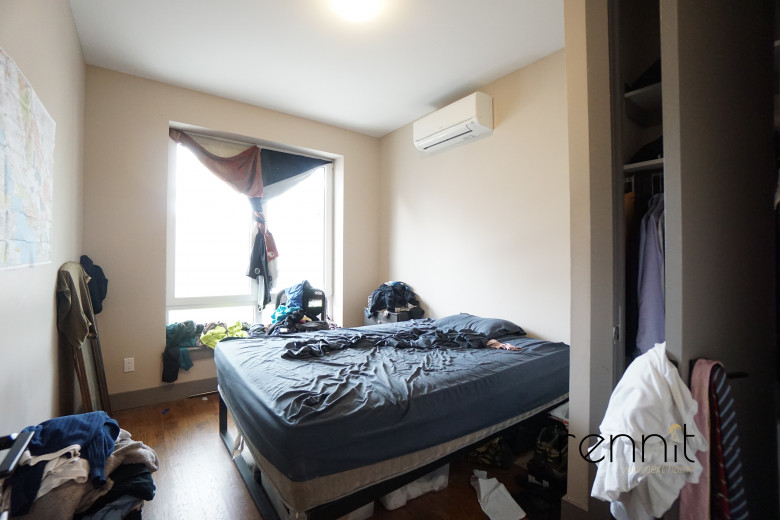 209 Troy Ave, Apt 2A Image 9