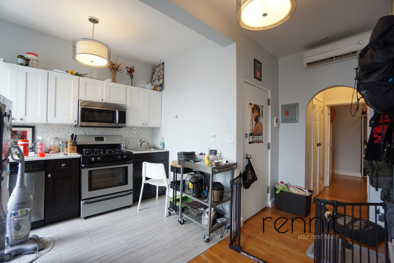 17-34 Menahan St, Apt 3F Image 2