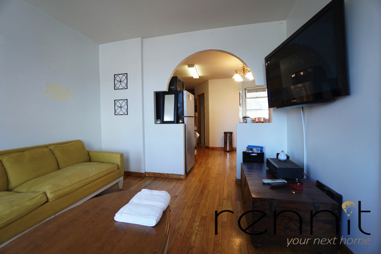 370 Bedford Ave, Apt 18 Image 2