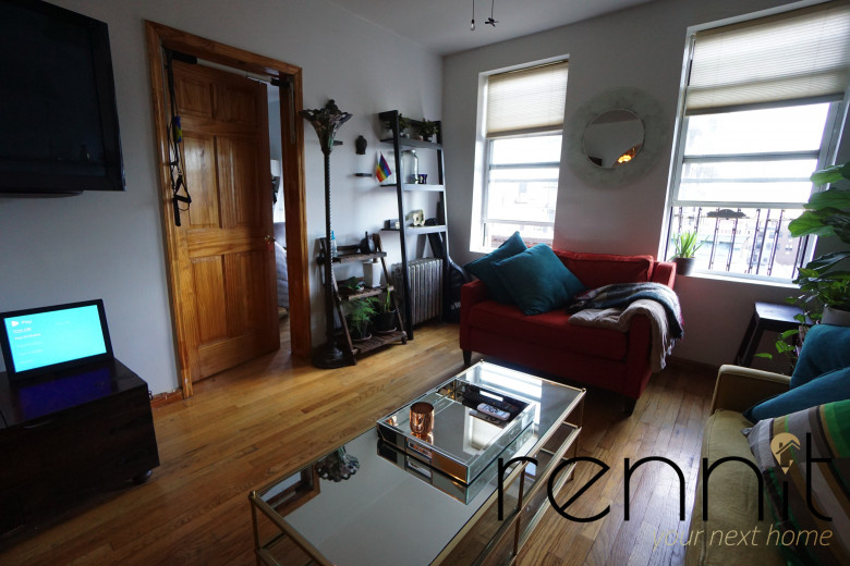 370 Bedford Ave, Apt 18 Image 14