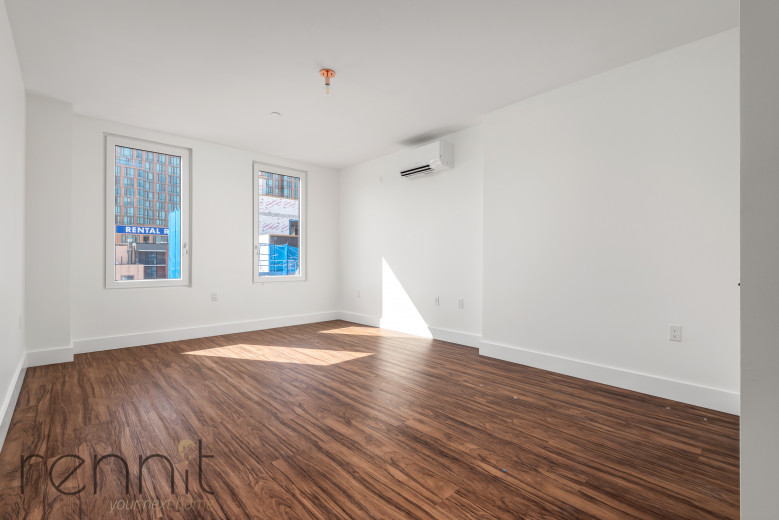 26-25 3rd St, Apt 506B Image 7