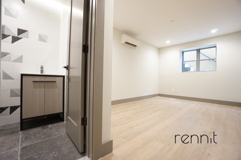 49 Rochester Ave, Apt 1R Image 12