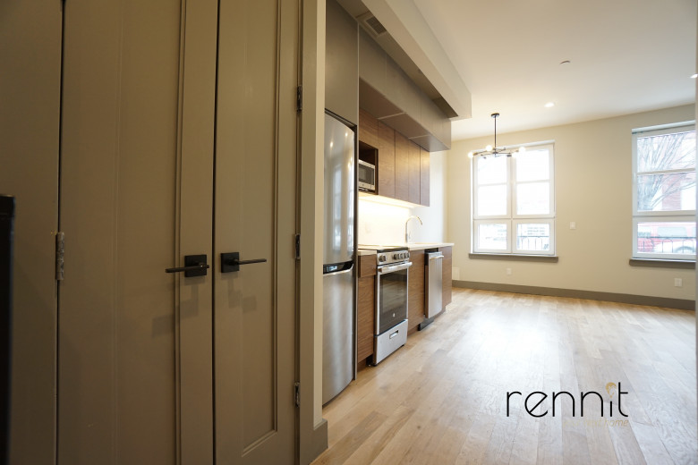 49 Rochester Ave, Apt 1R Image 13