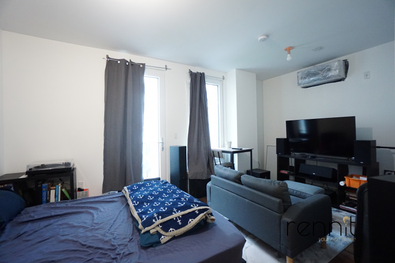 26-25 3rd St, Apt 502B Image 10