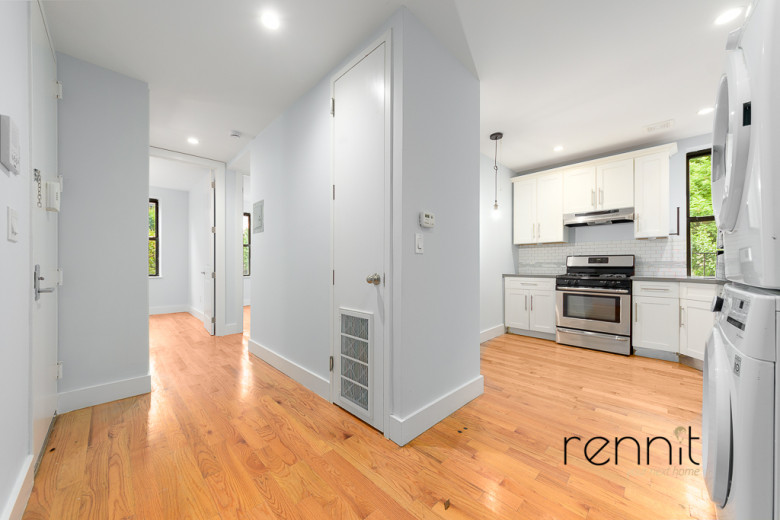 377 S 5th St, Apt 2L Image 1