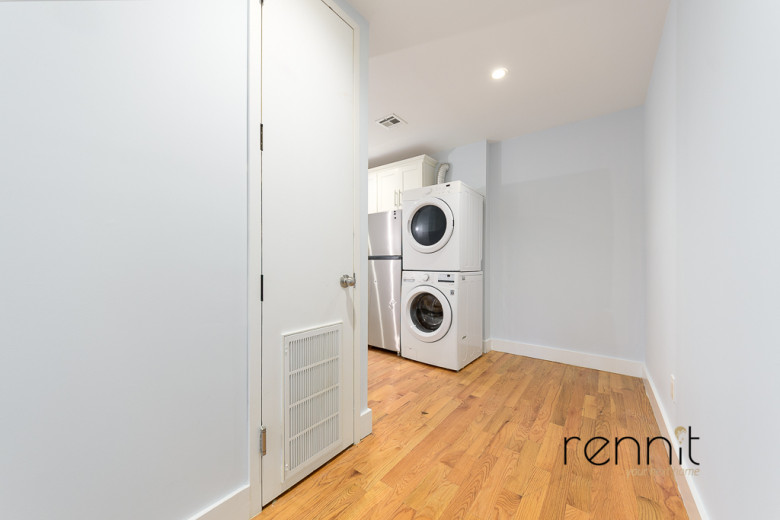 377 S 5th St, Apt 2L Image 3