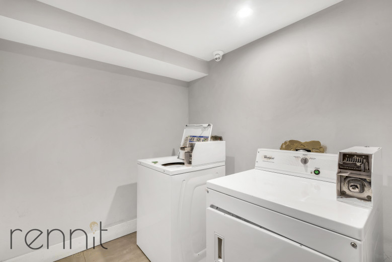 377 Onderdonk Ave, Apt 3F Image 15