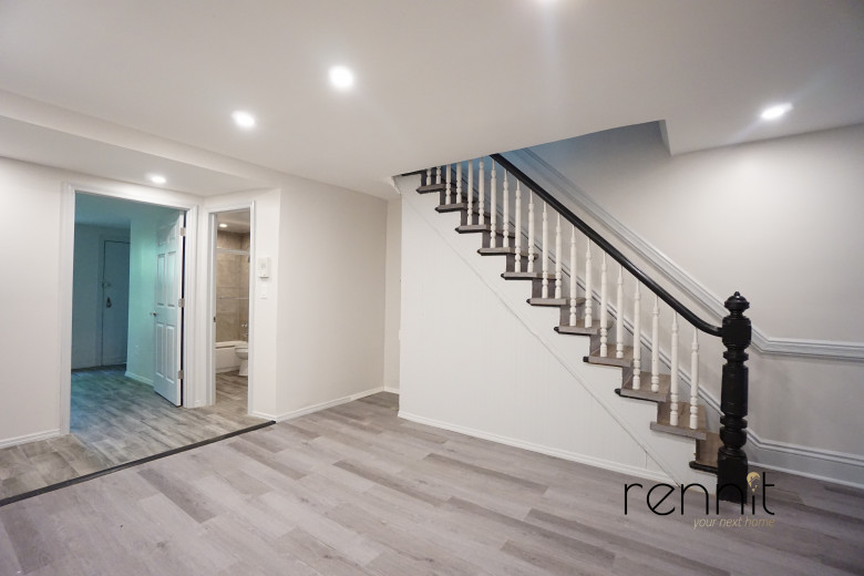 77 Somers St, Apt 1 Image 14