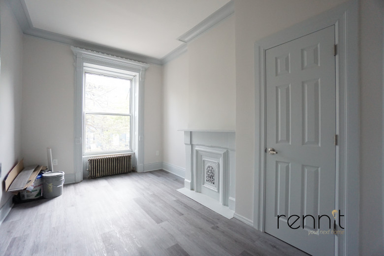 77 Somers St, Apt 1 Image 21