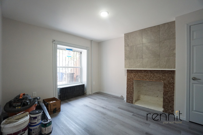 77 Somers St, Apt 1 Image 28