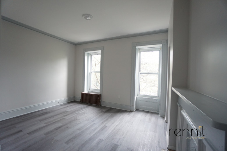 77 Somers St, Apt 2 Image 11