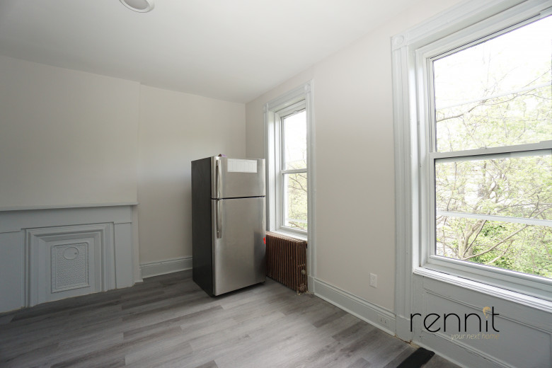 77 Somers St, Apt 2 Image 15