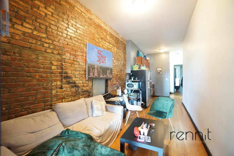 420 Melrose St, Apt 2L Image 3