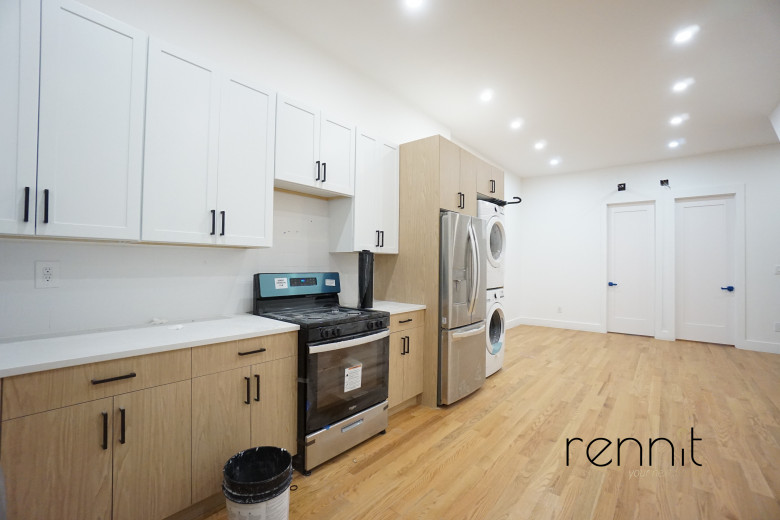 477 Fairview Ave, Apt 1 Image 12