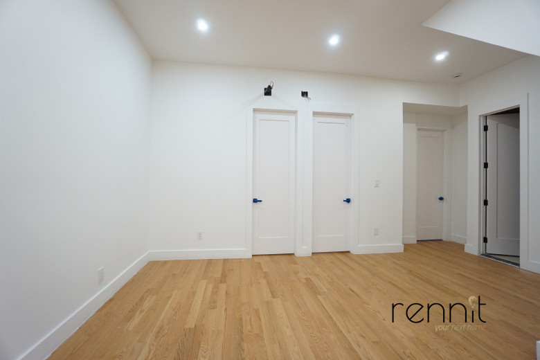 477 Fairview Ave, Apt 1 Image 15