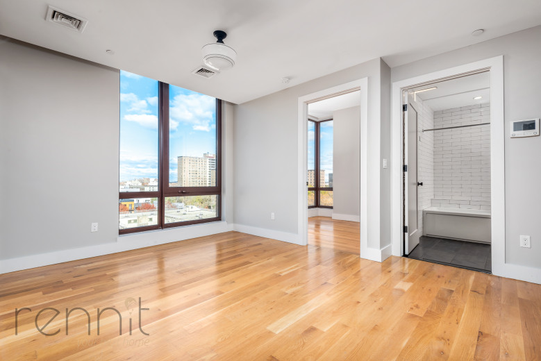 31 Debevoise St, Apt 8B Image 2